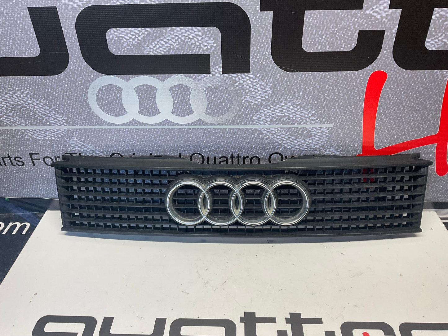 Front Grill 893853655B B3