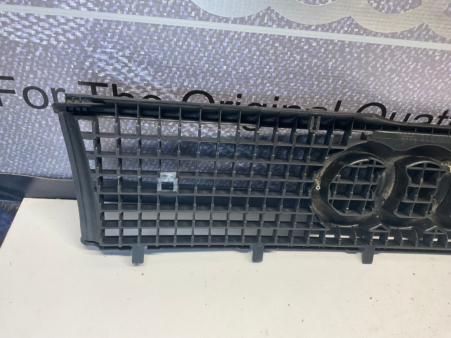 Front Grill 893853655B B3