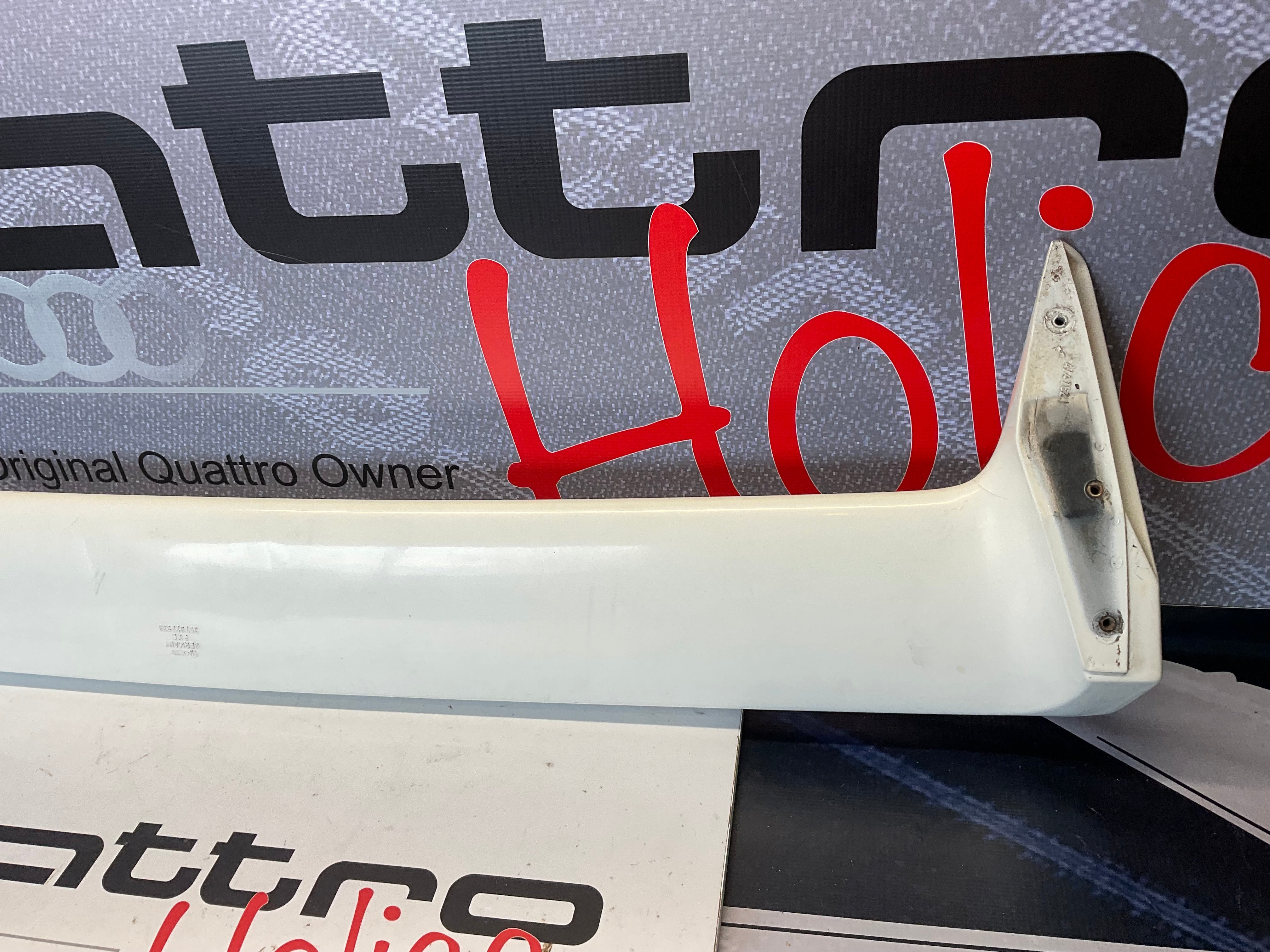 Rear Trunk Lid Wing Spoiler 857827933 B2 – Quattroholics