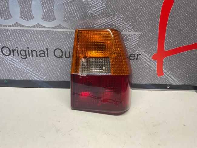 Passenger Taillight Right 855945218A B2 UR