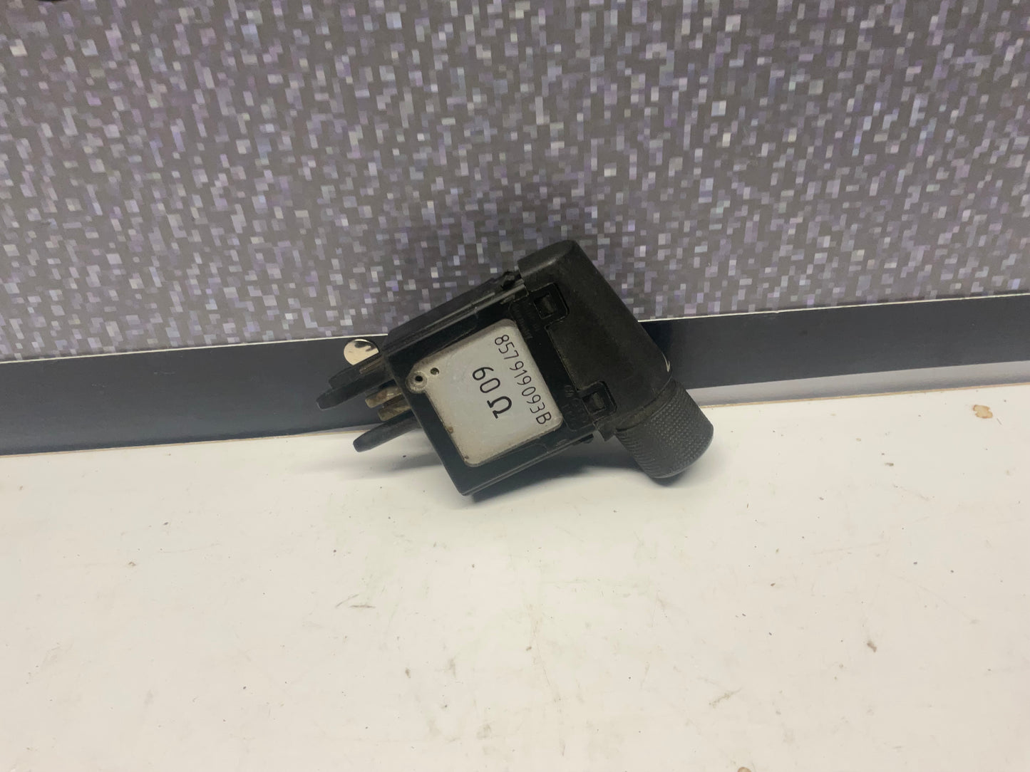 Dash Cluster Dimmer Switch Rheostat  857919093B B2