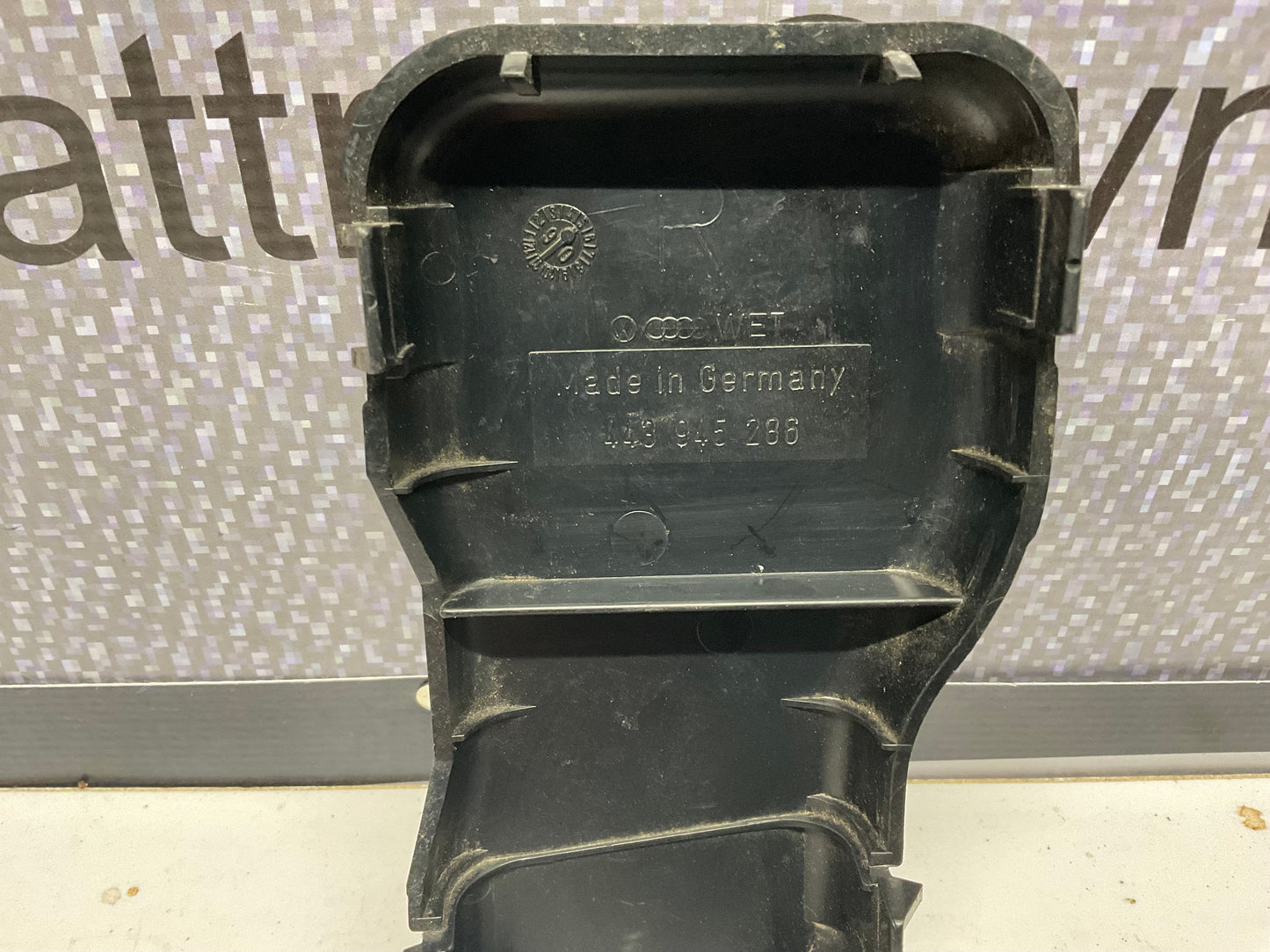 Passenger Taillight Right Inner Cover 443945286 C3