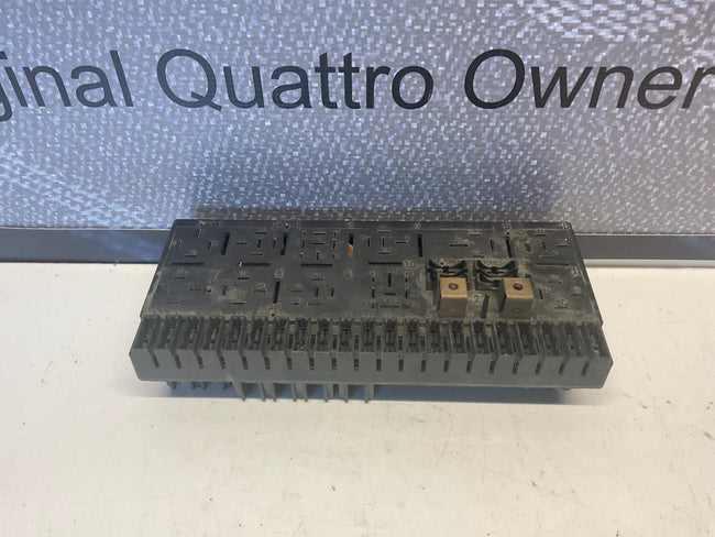 Fuse Block  443941822A B2 B3 B4
