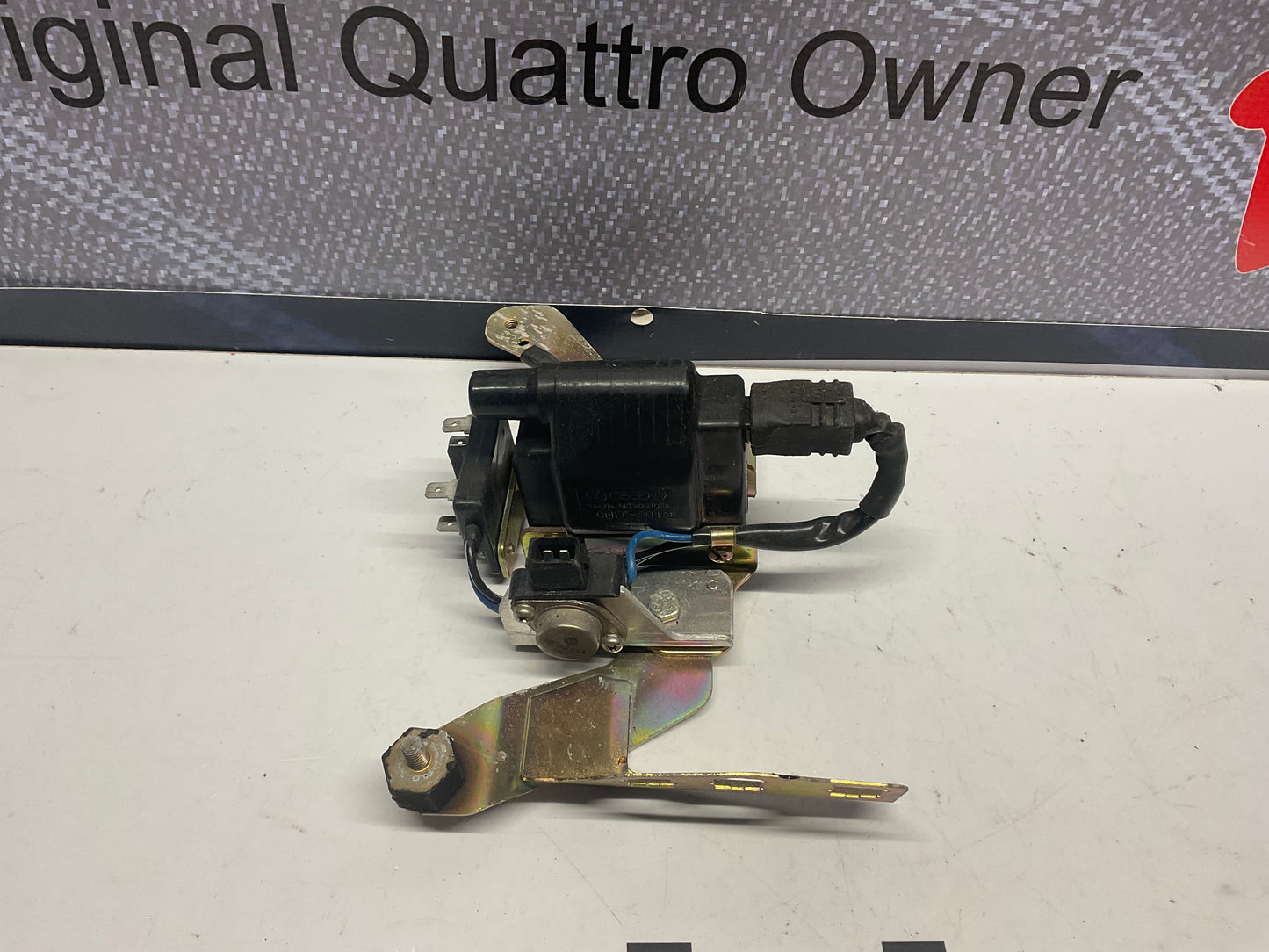 Ignition Coil 443905105A