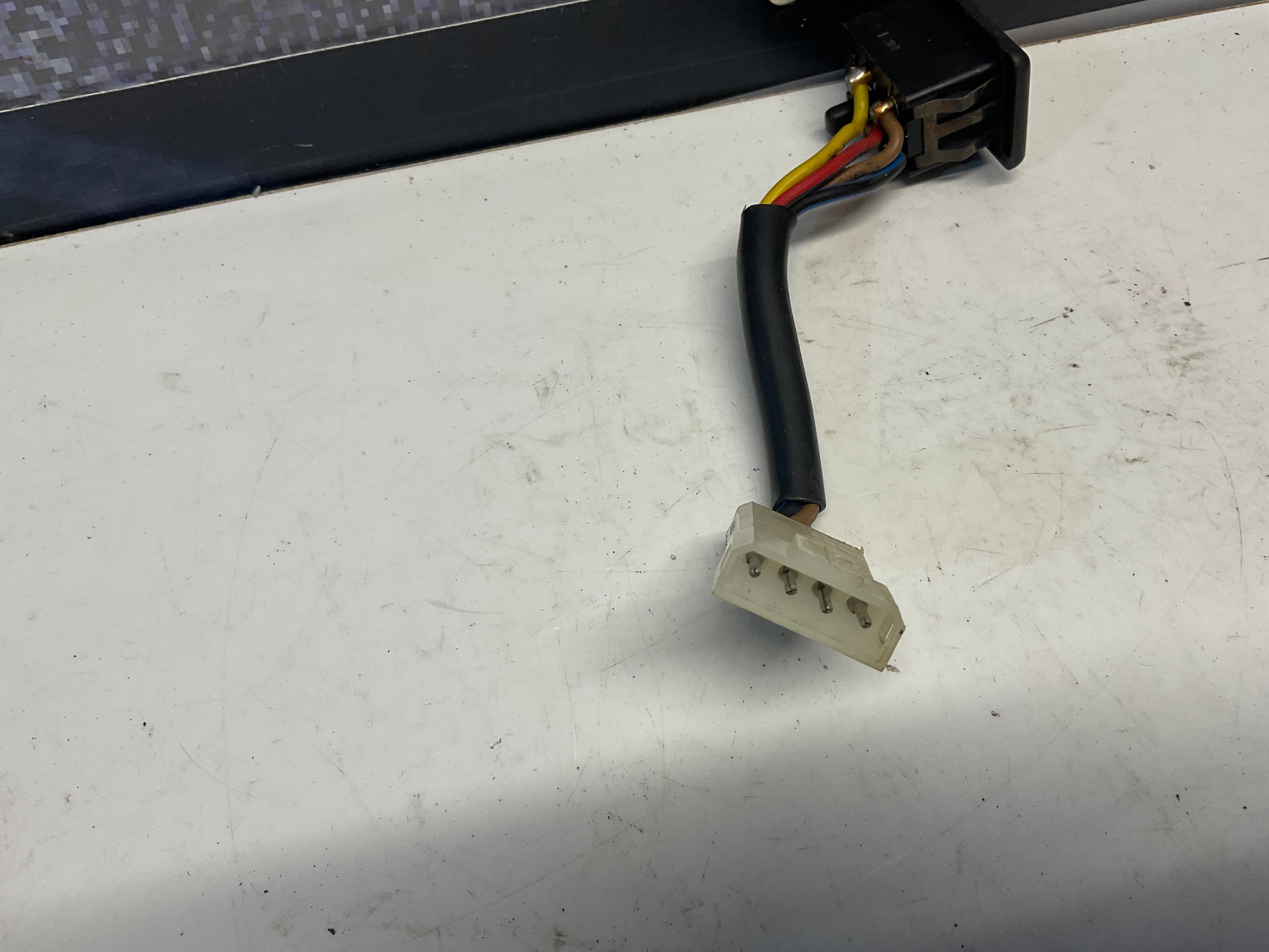 Power Window Switch Front 811959855 B2 – Quattroholics