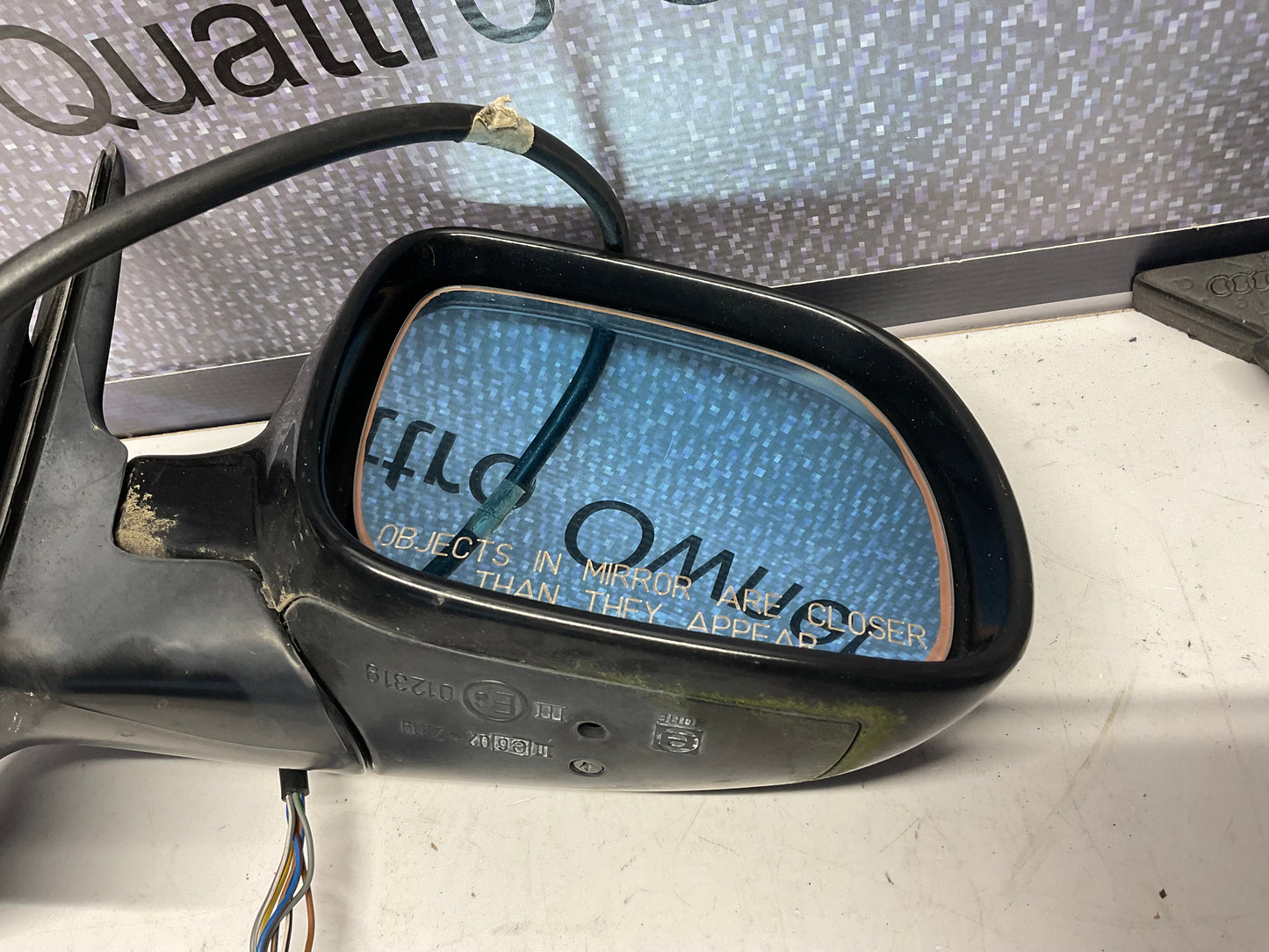 Passenger Power Mirror Right 4A1858532  C4