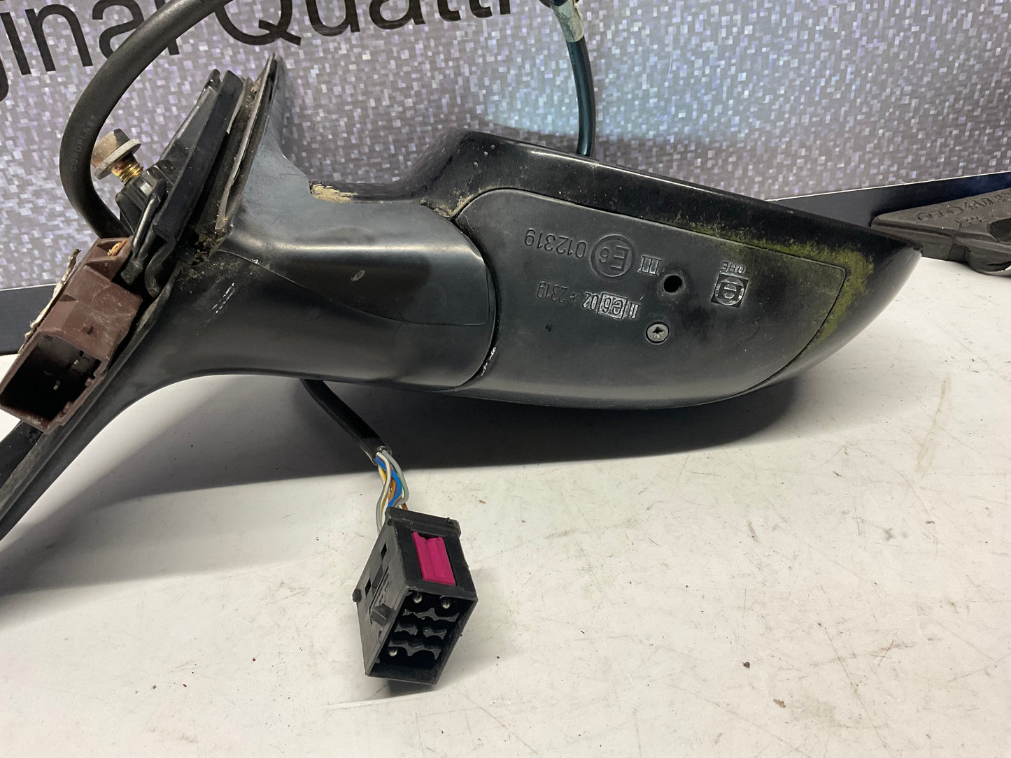 Passenger Power Mirror Right 4A1858532  C4