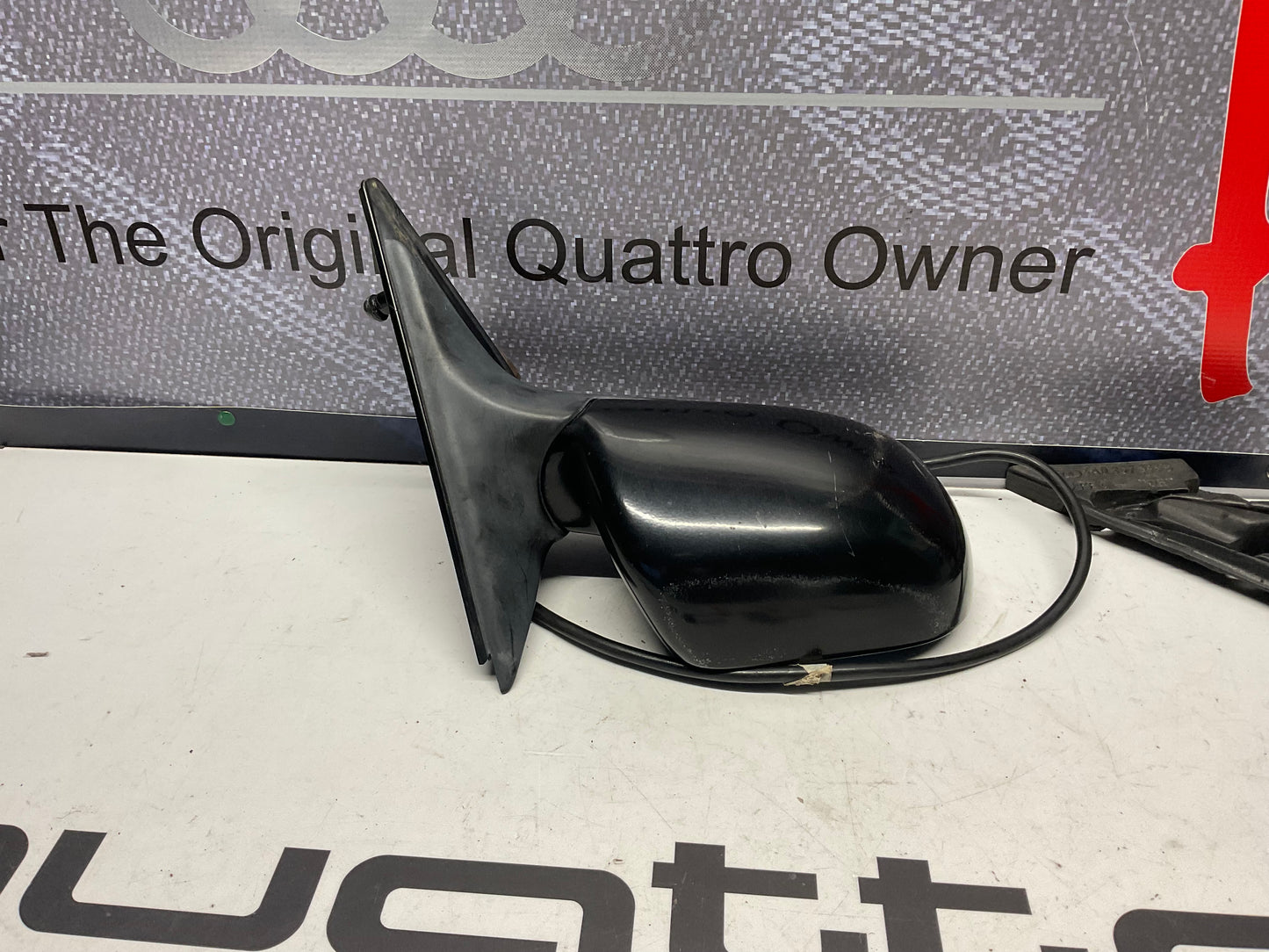 Passenger Power Mirror Right 4A1858532  C4