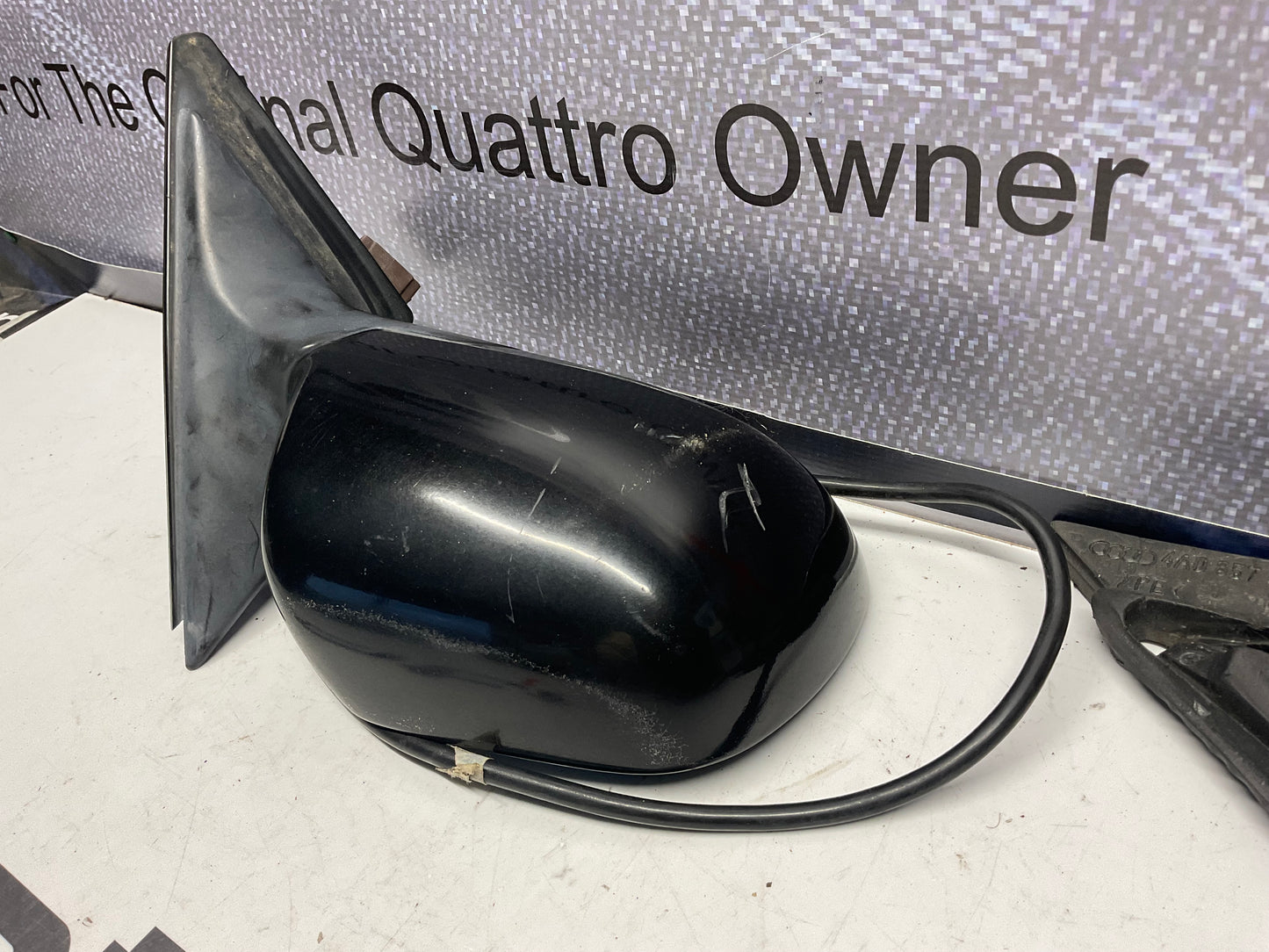 Passenger Power Mirror Right 4A1858532  C4