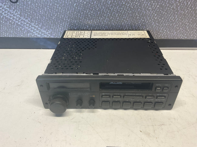 Car Stereo Cassette Radio Receiver 893035180A  B3