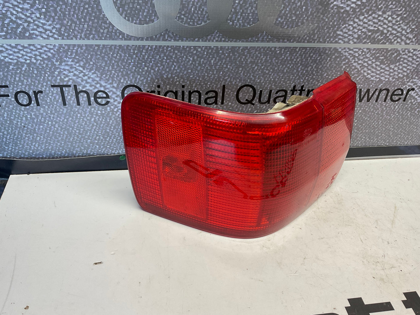 Driver Taillight Left 893945095A B3 90 20V