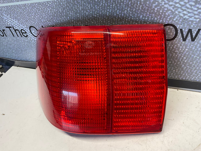 Driver Taillight Left 893945095A B3 90 20V