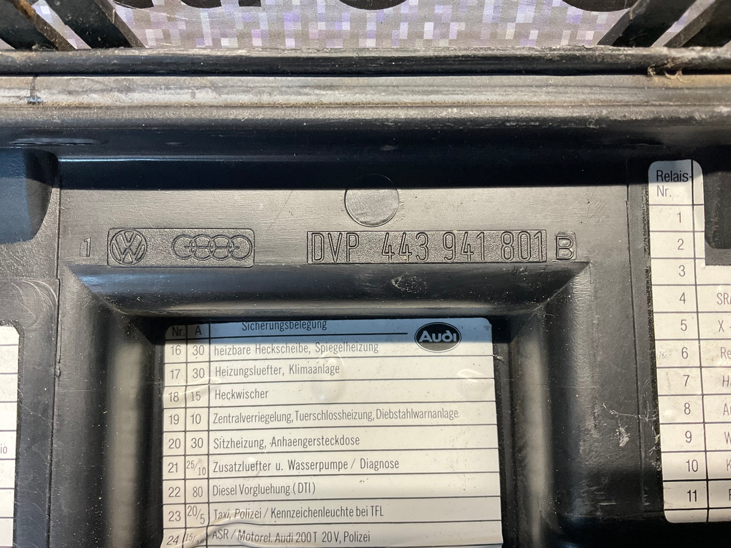 Fuse Block Cover 443941801B  C3