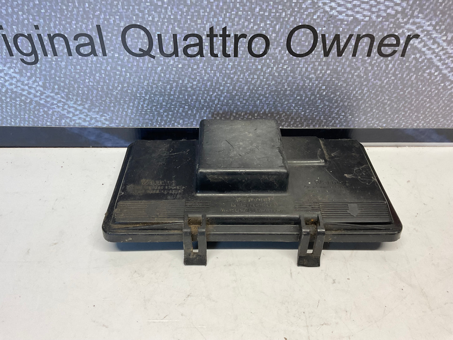 Fuse Block Cover 443941801B  C3