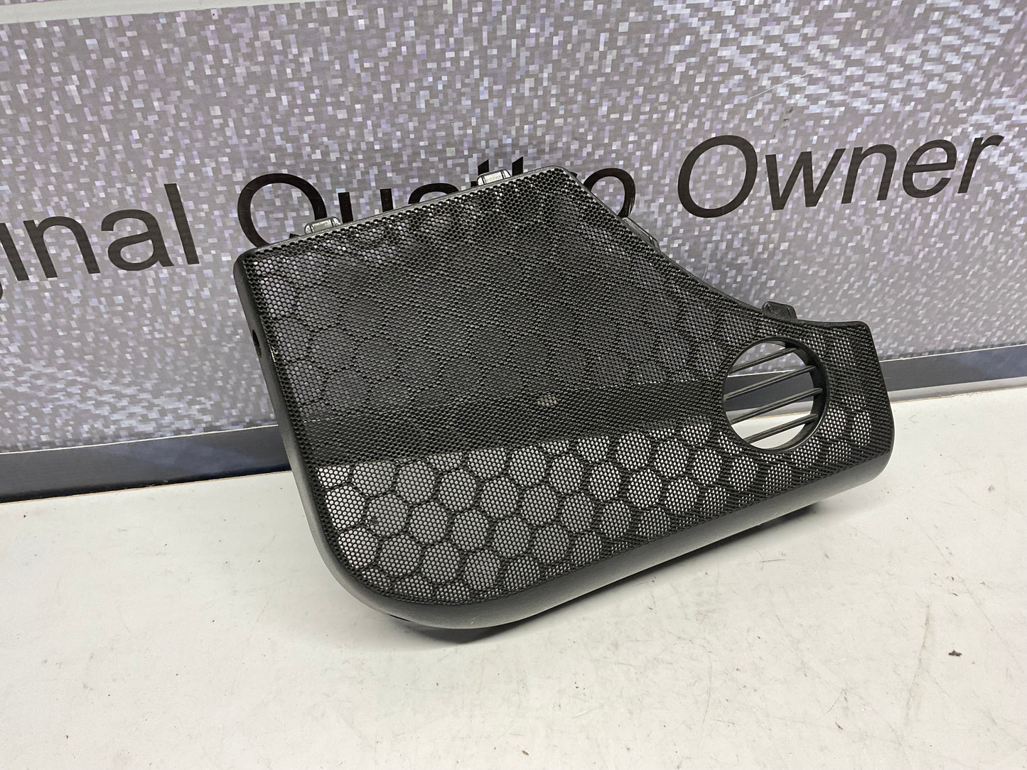 Passenger Door Speaker Cover Right 4A0035420  C4