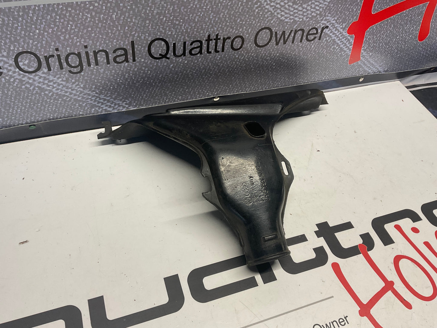 Injector Cooling Guide Duct 035133905J