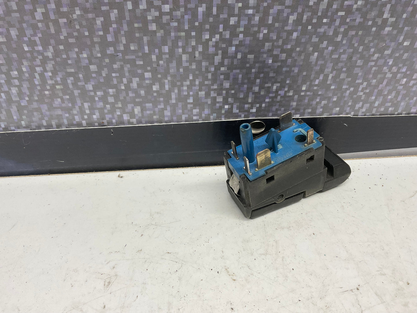 Onboard Computer Console Switch 857927159B B2