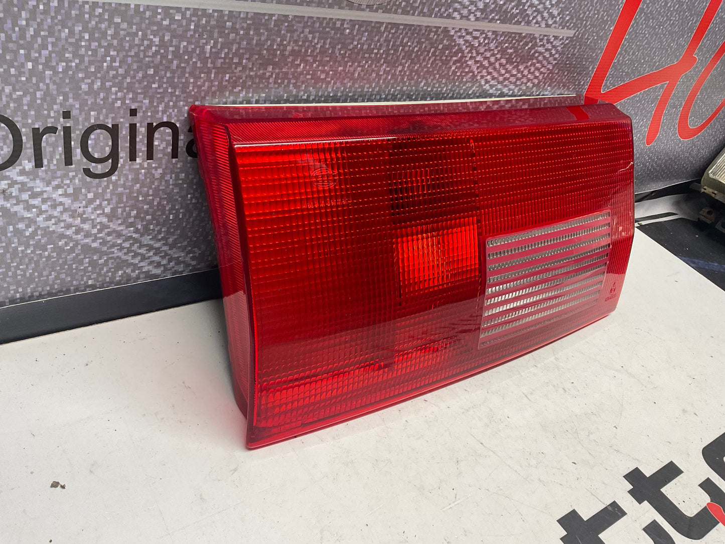 Driver Center Taillight Left 893945225D  B3
