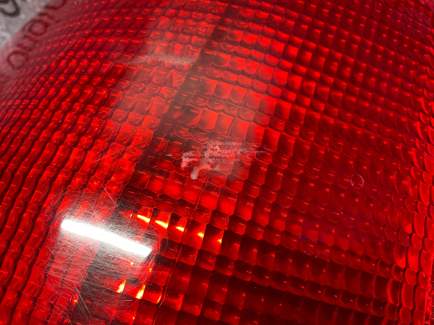 Passenger Taillight Right 893945096A  B3