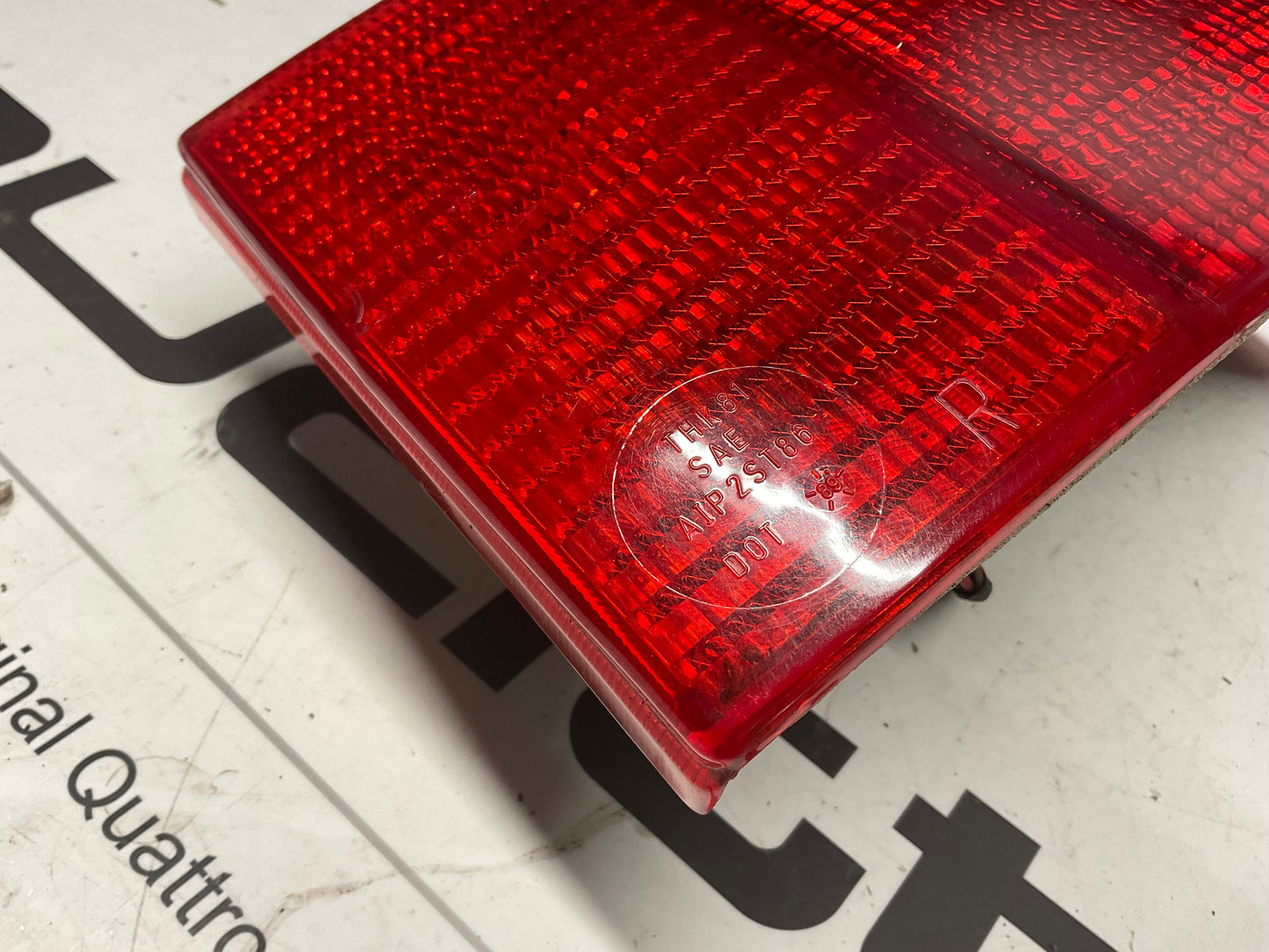 Passenger Taillight Right 893945096A  B3