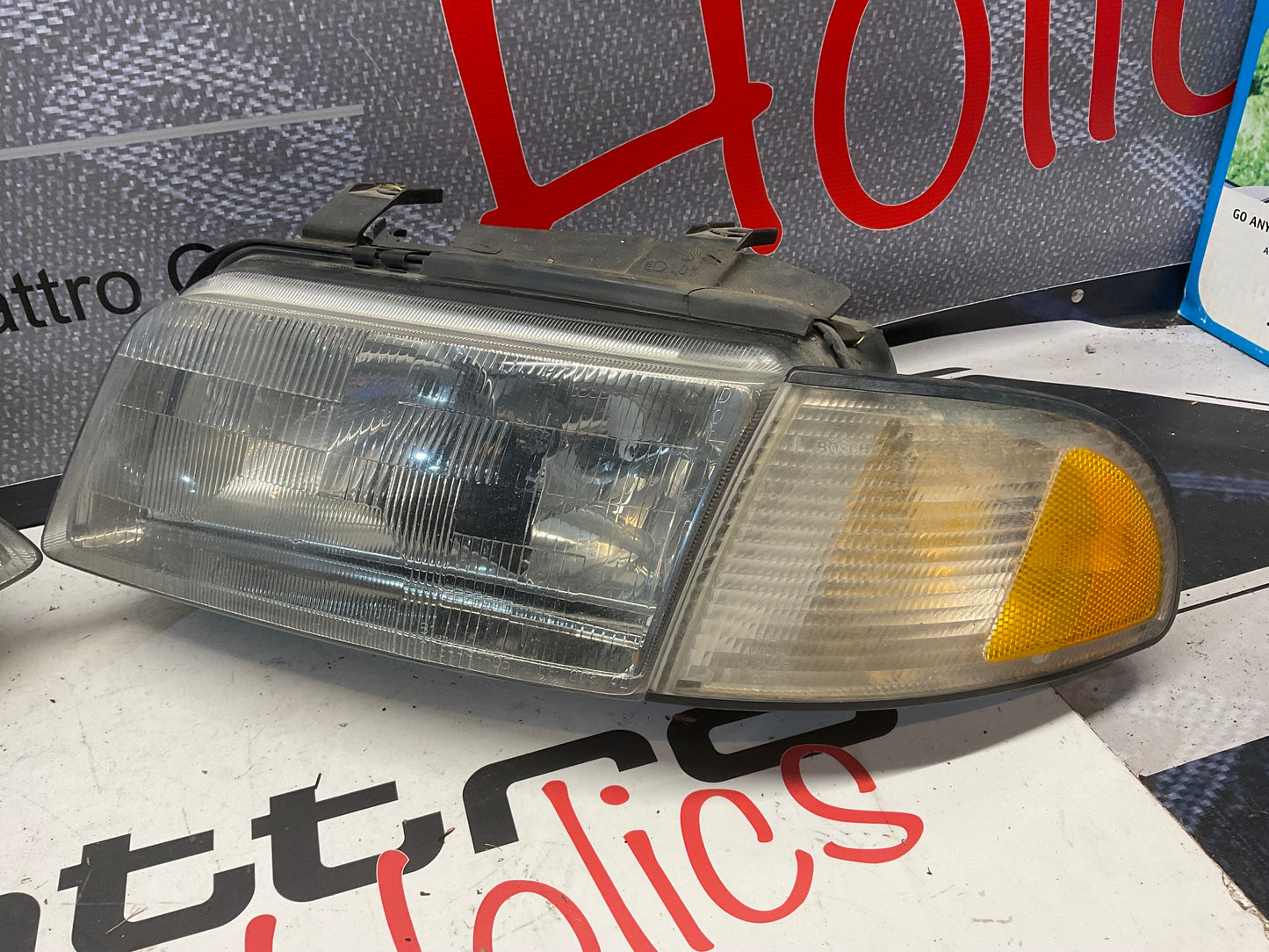 Headlights Set 8D0941003J / 8D0941004J  B5