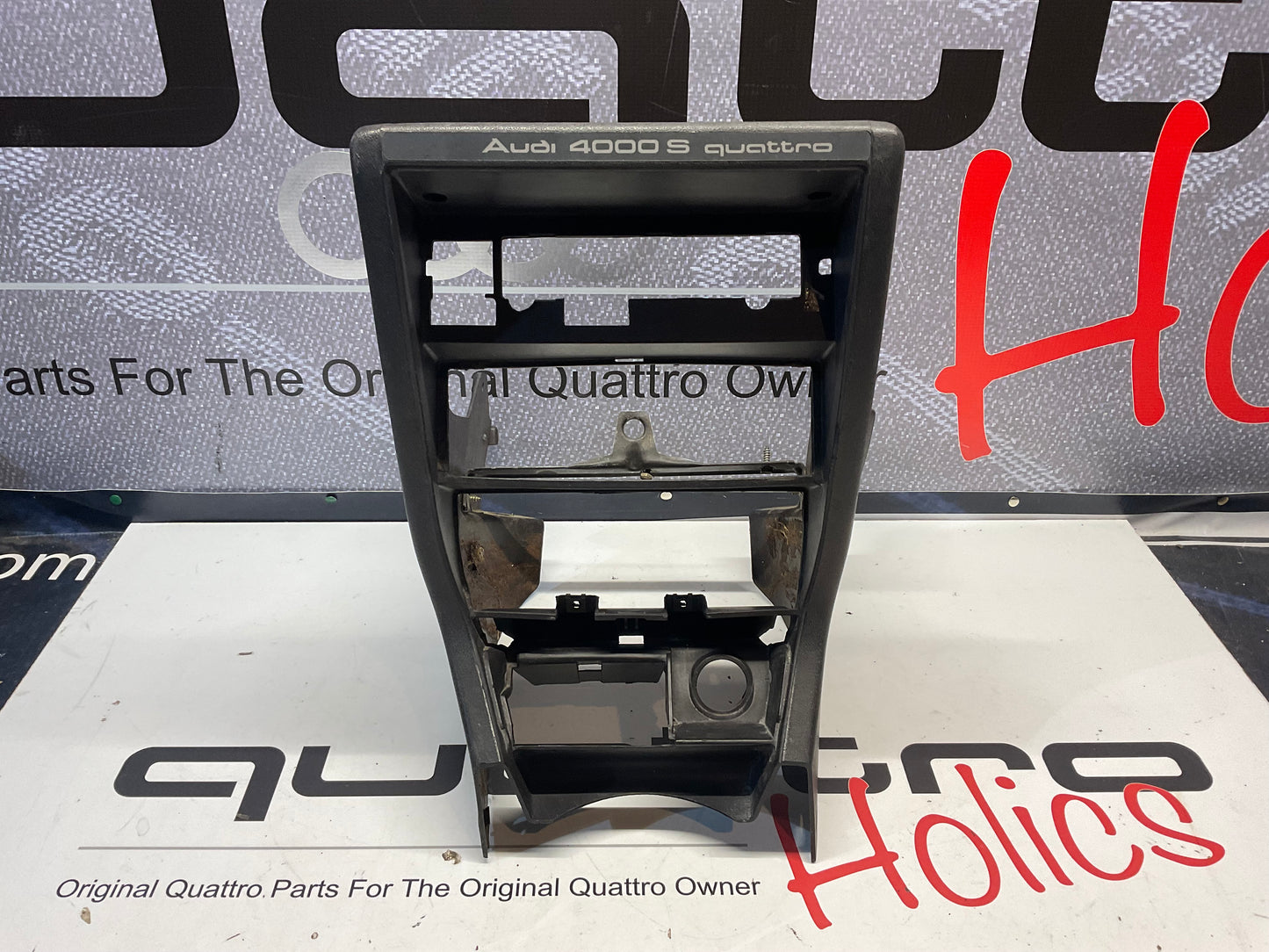 Center Console Brown 4000 Quattro 855863241  B2