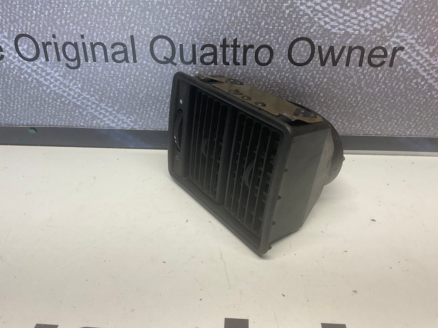 Center Dash Air Vent 447820903  C3