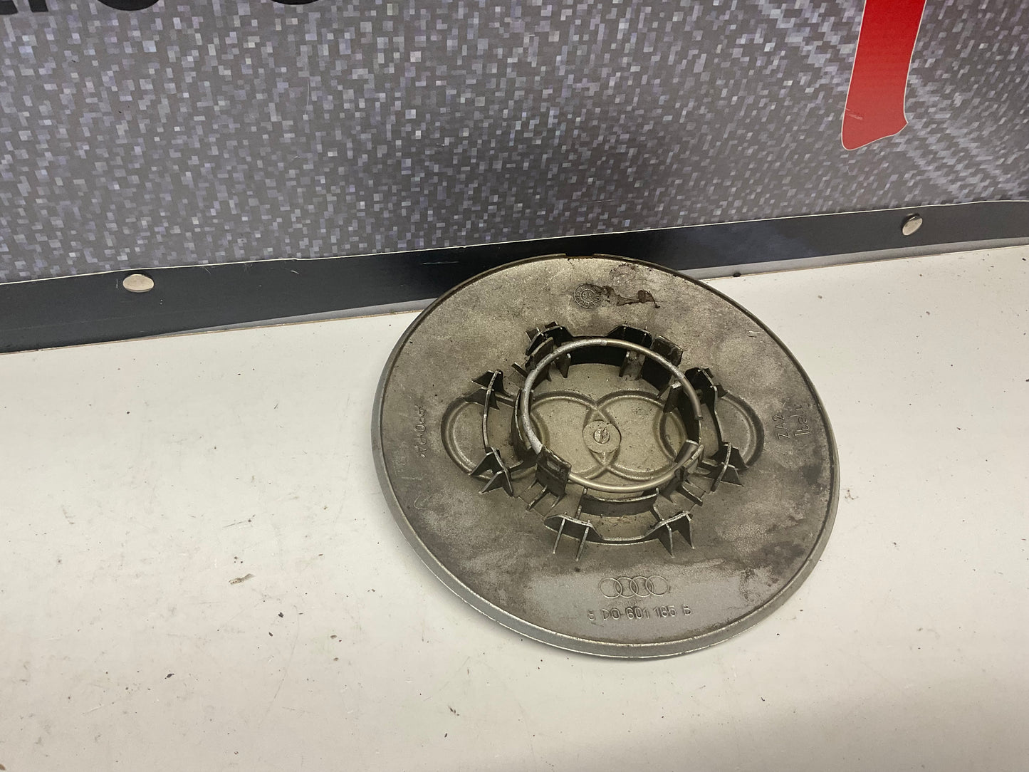 Wheel Lug Cover  8D0801165B