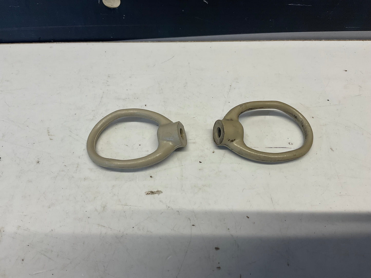 Sunroof Finger Release Clips Coupe  B2