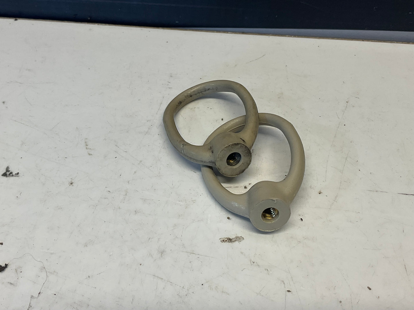 Sunroof Finger Release Clips Coupe  B2