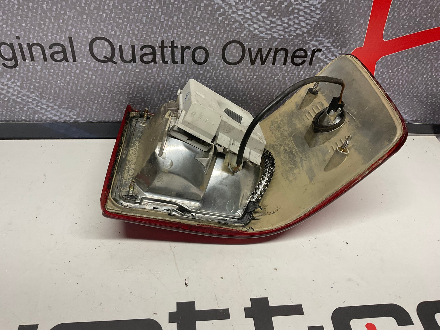 Driver Taillight Left 893945095C B3 90 20V
