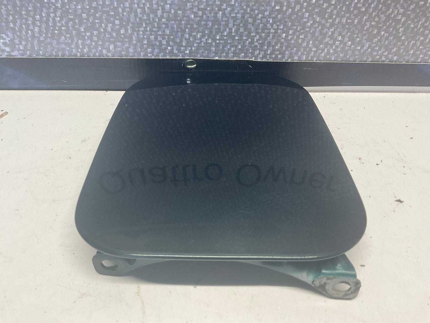 Gas Tank Fill Cover 4A0809905  C4