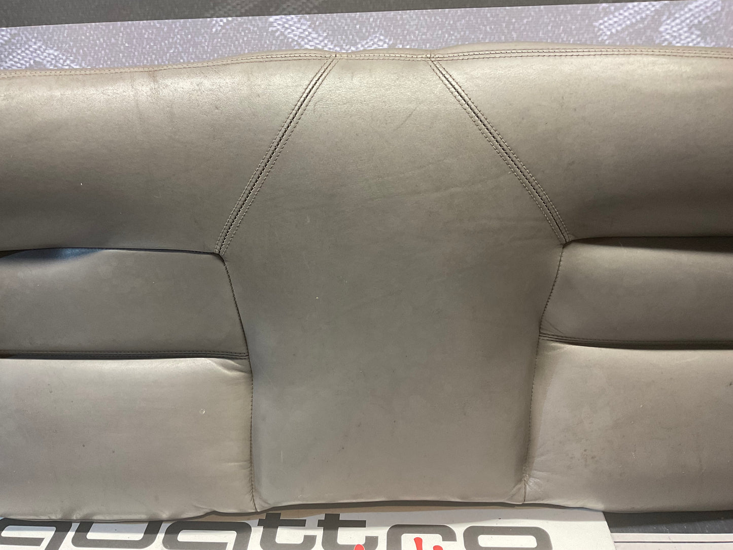 Rear Lower Seat Bottom Gray Leather 857885  B2