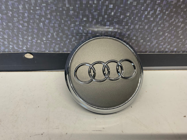 Center Wheel Cap NOS  4L0601170  Q7