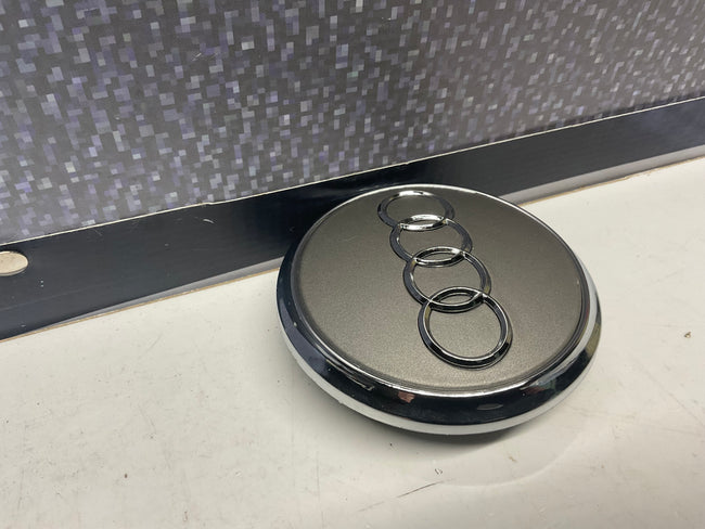 Center Wheel Cap NOS  4L0601170  Q7