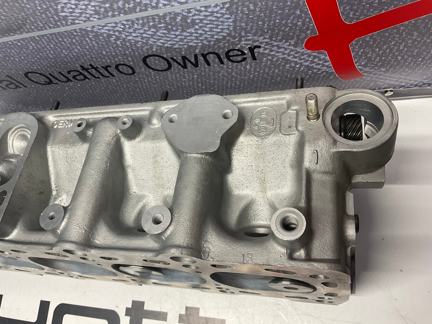 Cylinder Head Complete with Cam  10V  NOS  034103373  MC