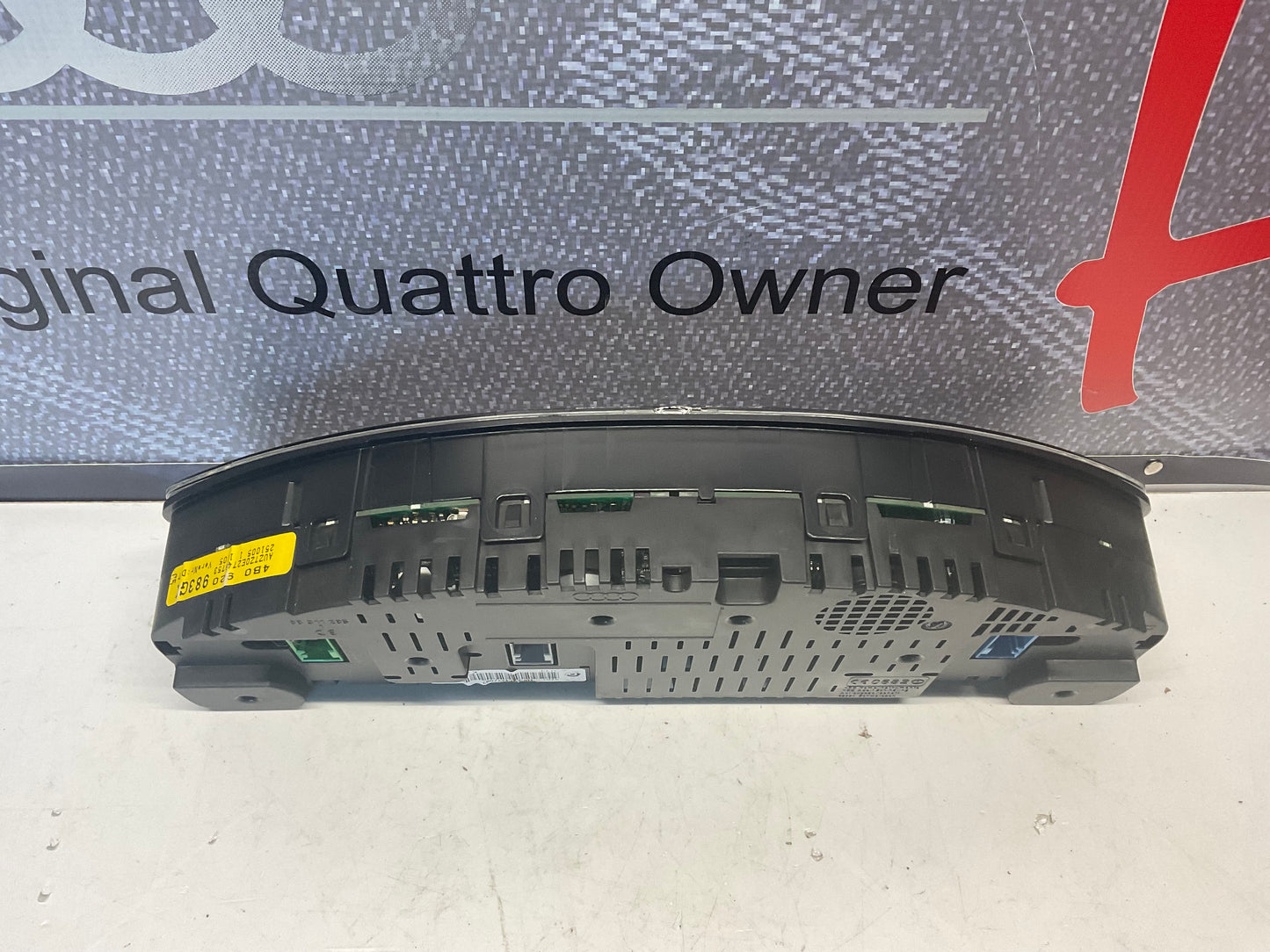 Speedometer / Gauge Cluster 4B0920983GX  C5 S6