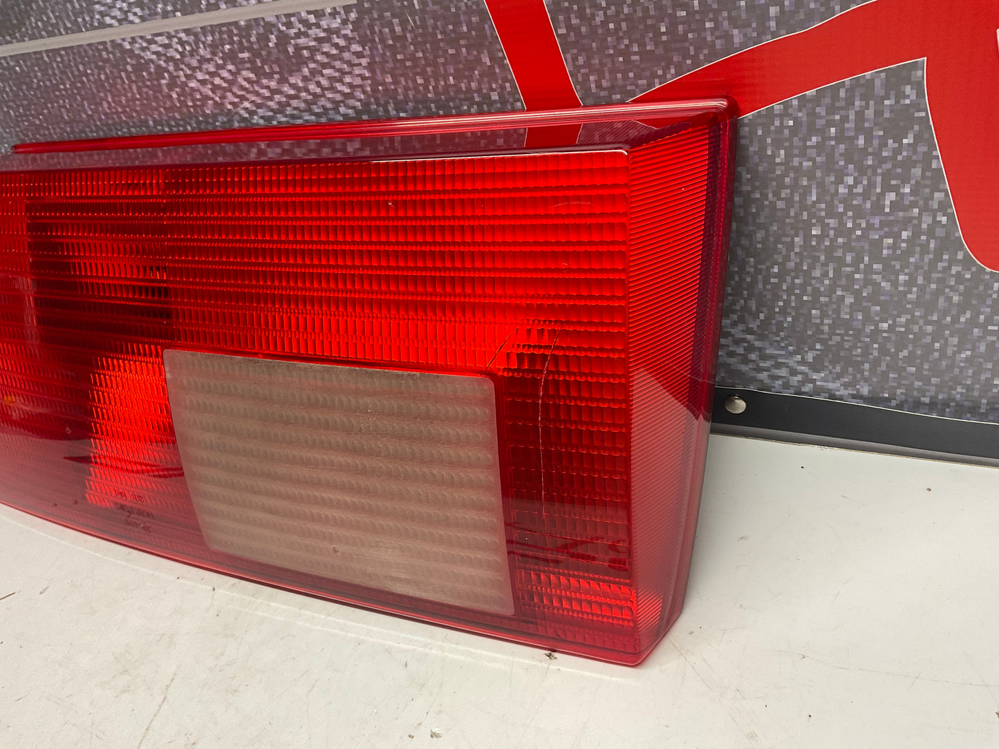 Tail Light Center Panel Left 4A0945093B  C4