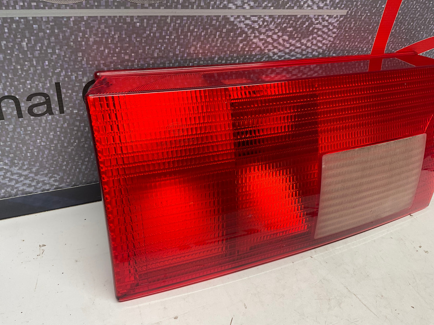 Tail Light Center Panel Left 4A0945093B  C4