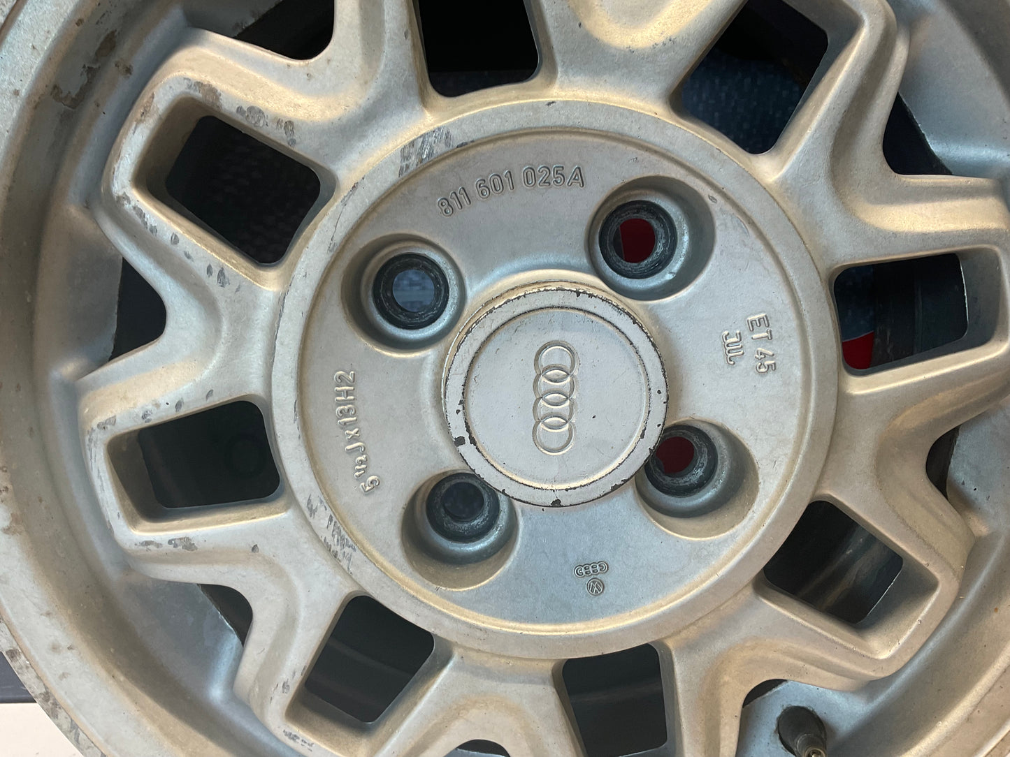 Aluminum Alloy 8 Spoke Wheel 811601025A  B2  4x100