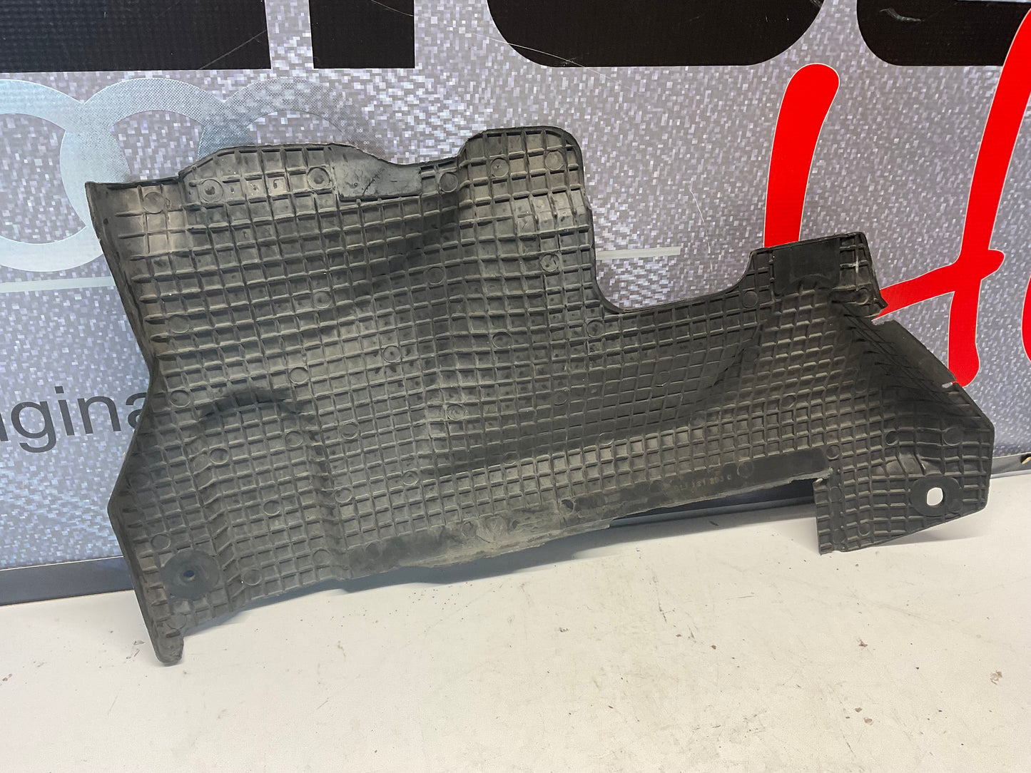 Radiator - AC Condenser Cover 811121293C  B2