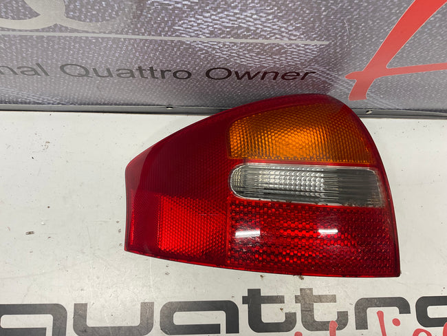 Driver Taillight Left 4B5945095C  C5