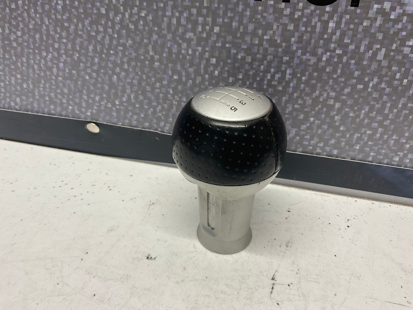 Manual Shift Knob Aluminum 8E0863278DRTAV  B7  RS4