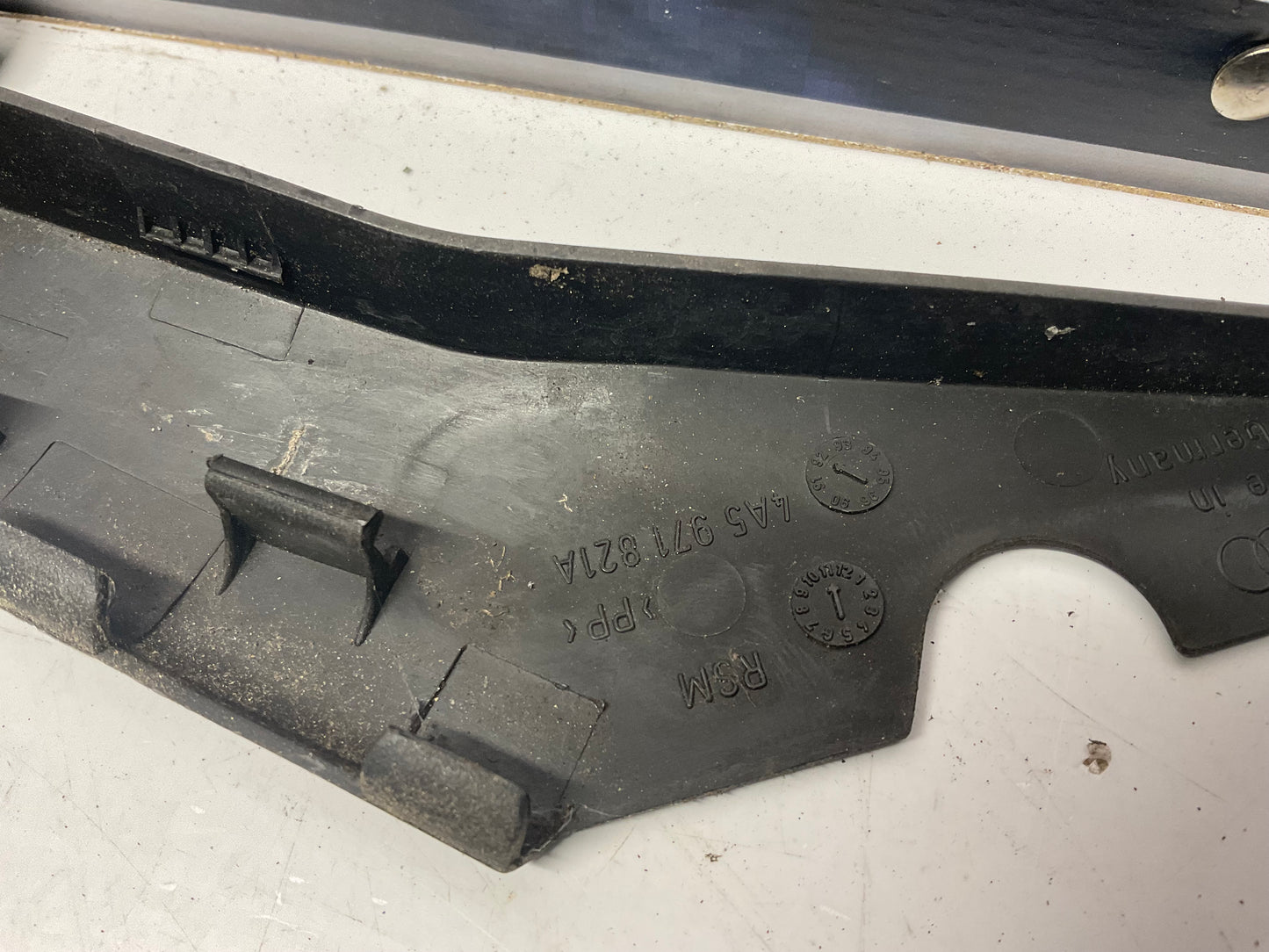 Trunk Hinge Trim Cover Set  4A5971821A - 4A5971822A  C4