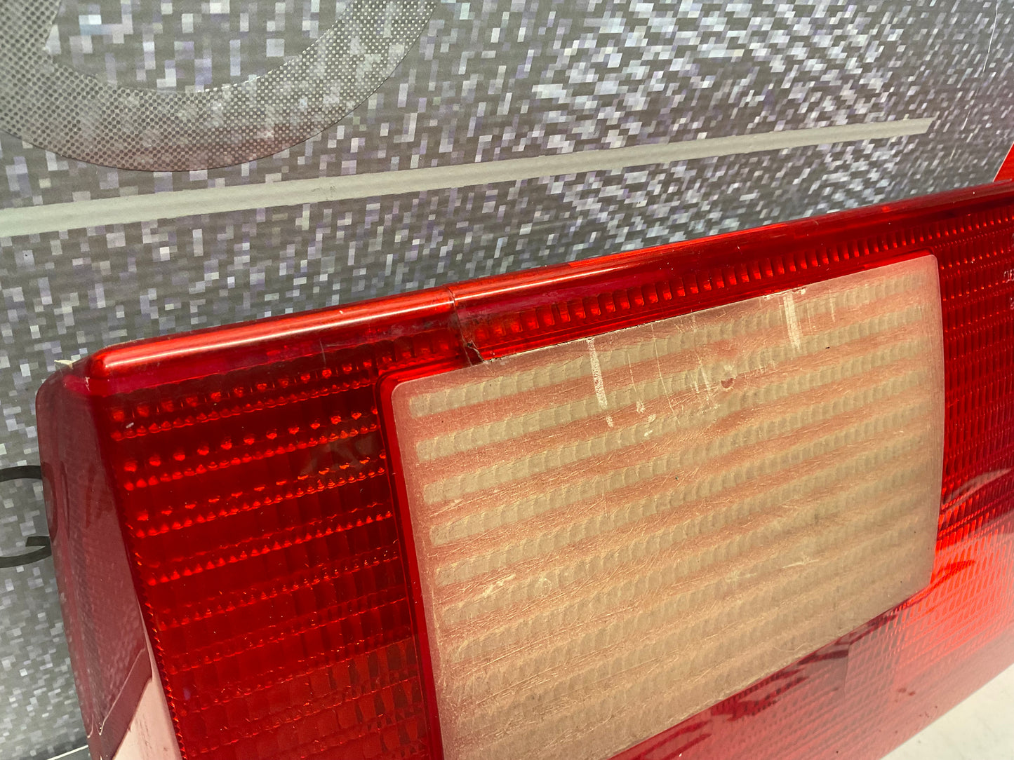 Tail Light Center Panel Left 4A0945093B  C4