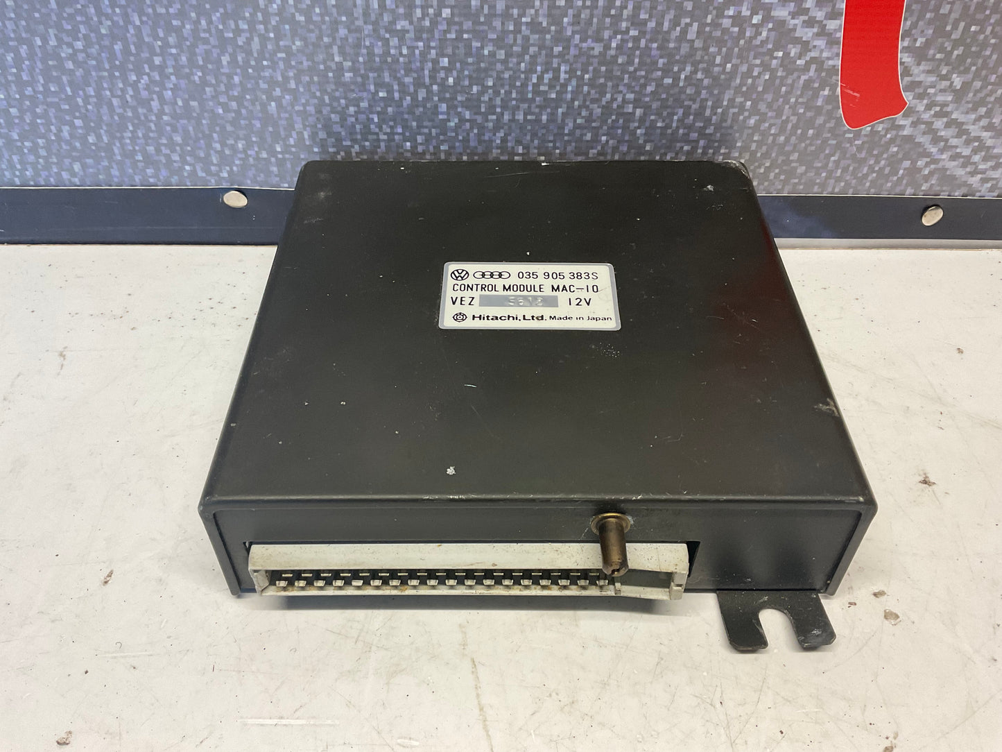 Engine Control Unit 035905383S  MC1/MC2
