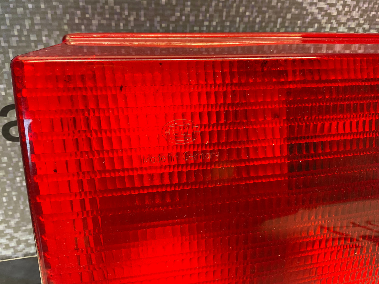 Tail Light Center Panel Left 4A0945093  C4