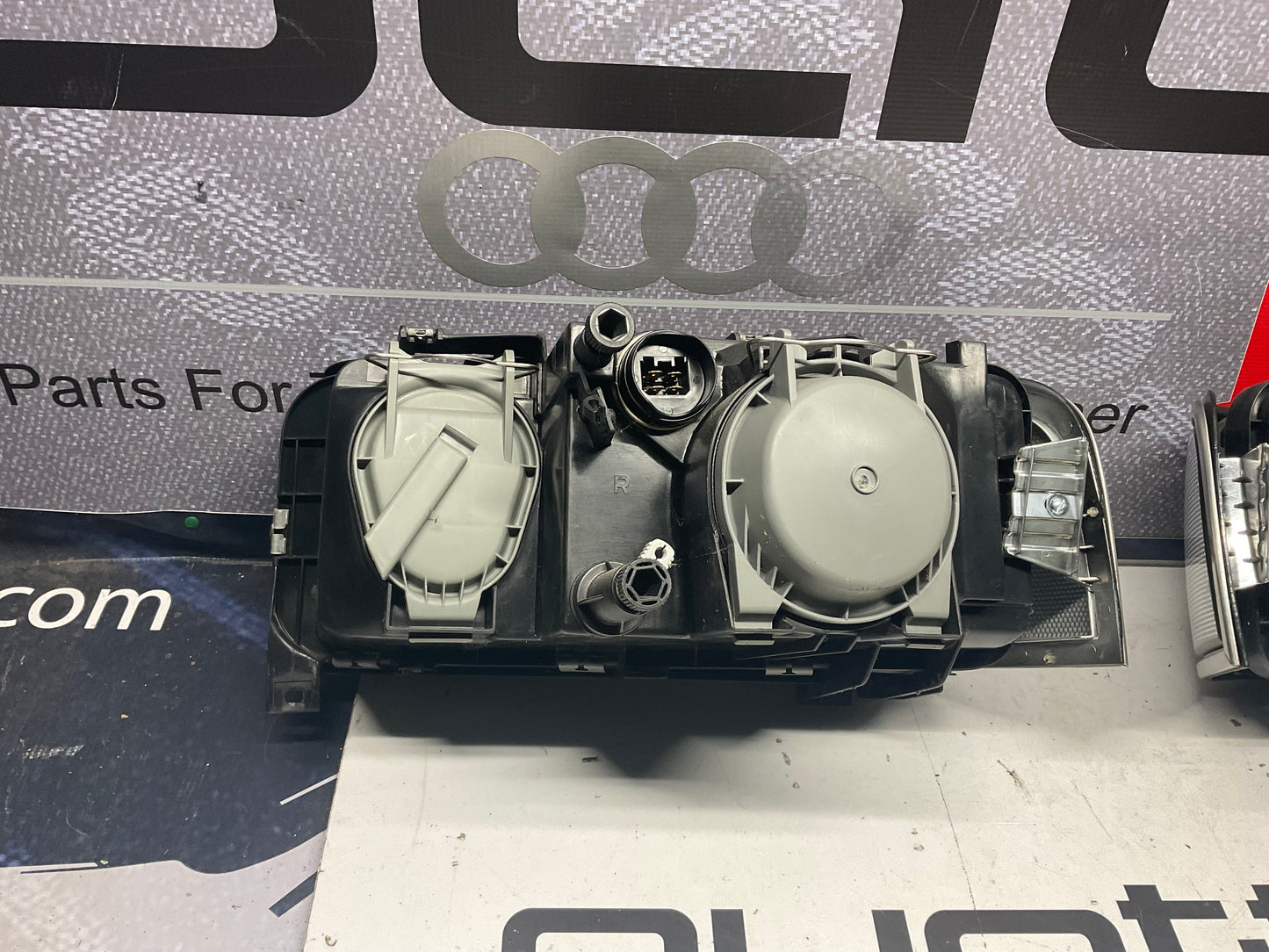 European Headlight Set Mint 447941029E/447941030E C3