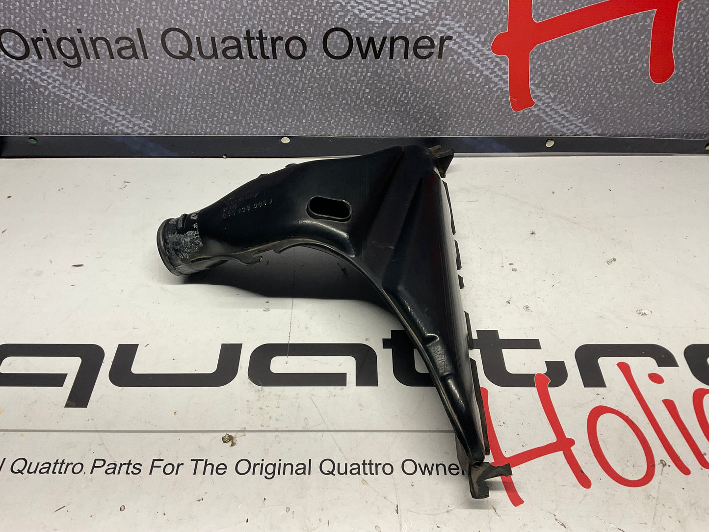 Injector Cooling Guide Duct 035133905J