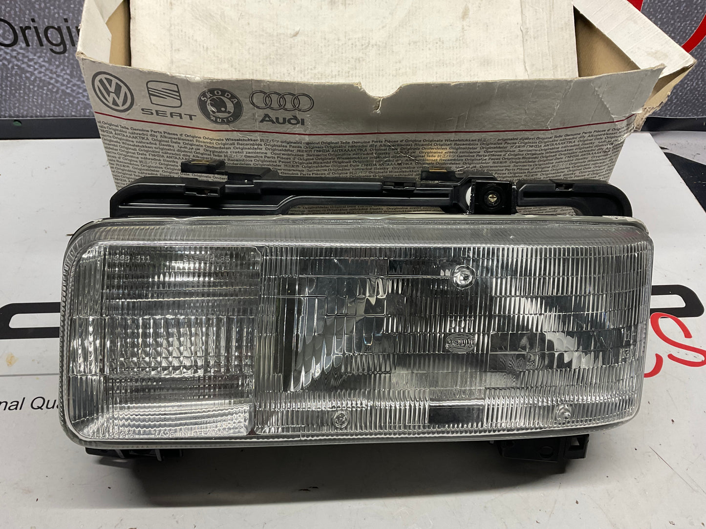 Driver Headlight Left 447941029C  NOS  C3